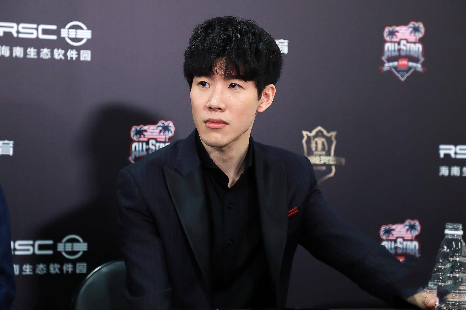 无不展示着 无不展示着